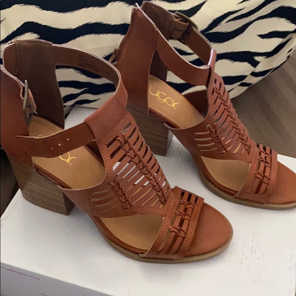 Leather angle shooter brown leather 3” heel
